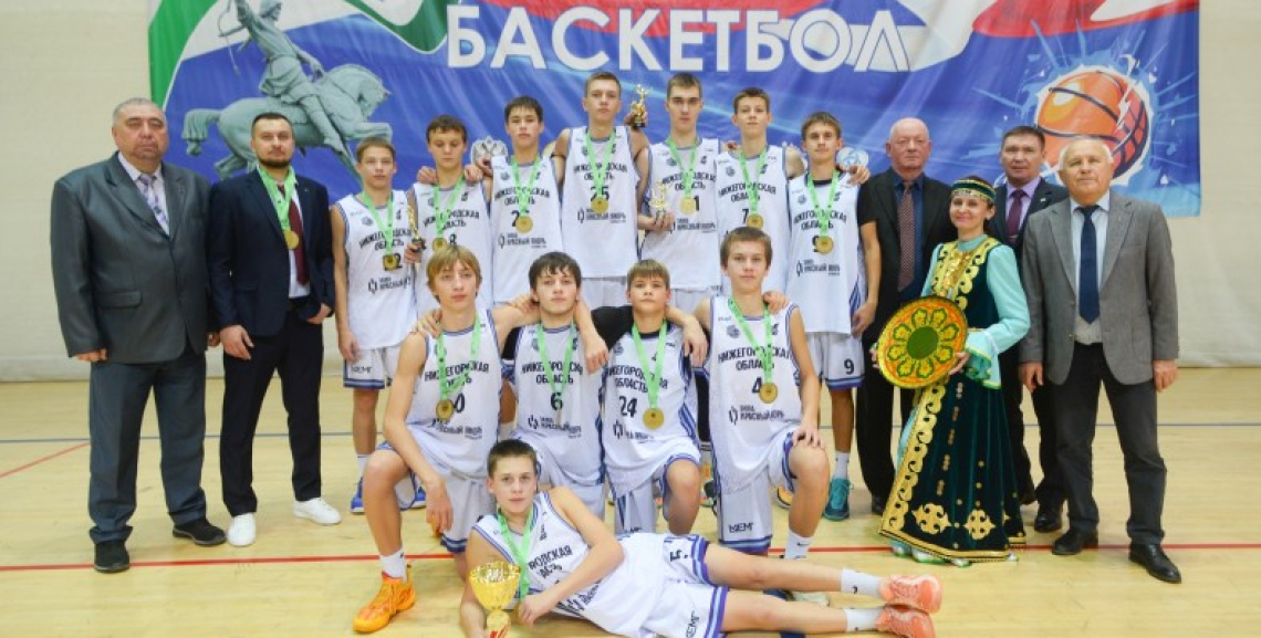 СШОР №7 занимает первое место Межрегиональных соревнований среди юношей до 15 лет С 6 по 12 ноября в Салавате состоялись матчи Первенства России. Наш регион представляли две команды: СШОР №7 одержали победы во всех семи матчах и как итог — забрали первое место соревнований. СШ «Мещера» смогли победить единожды и заняли итоговое 16 место.